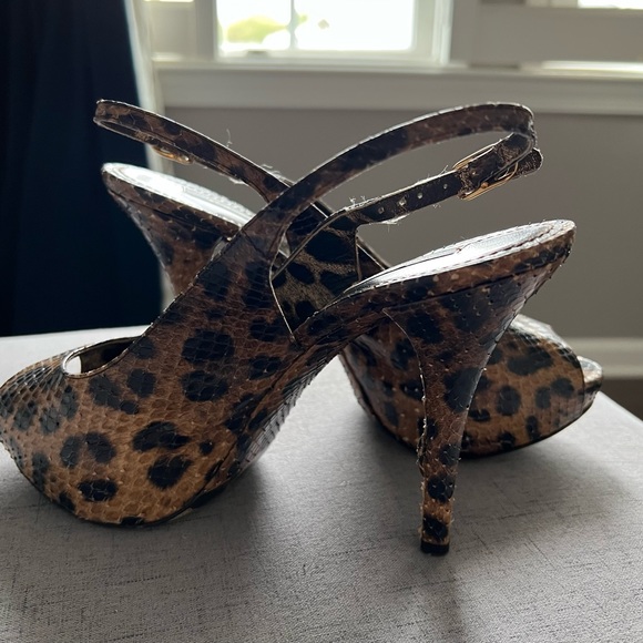 Very Sexy and Comfortable Leopard Skin Dolce and Gabbana open toe Heel.❤️❤️ - Picture 3 of 4